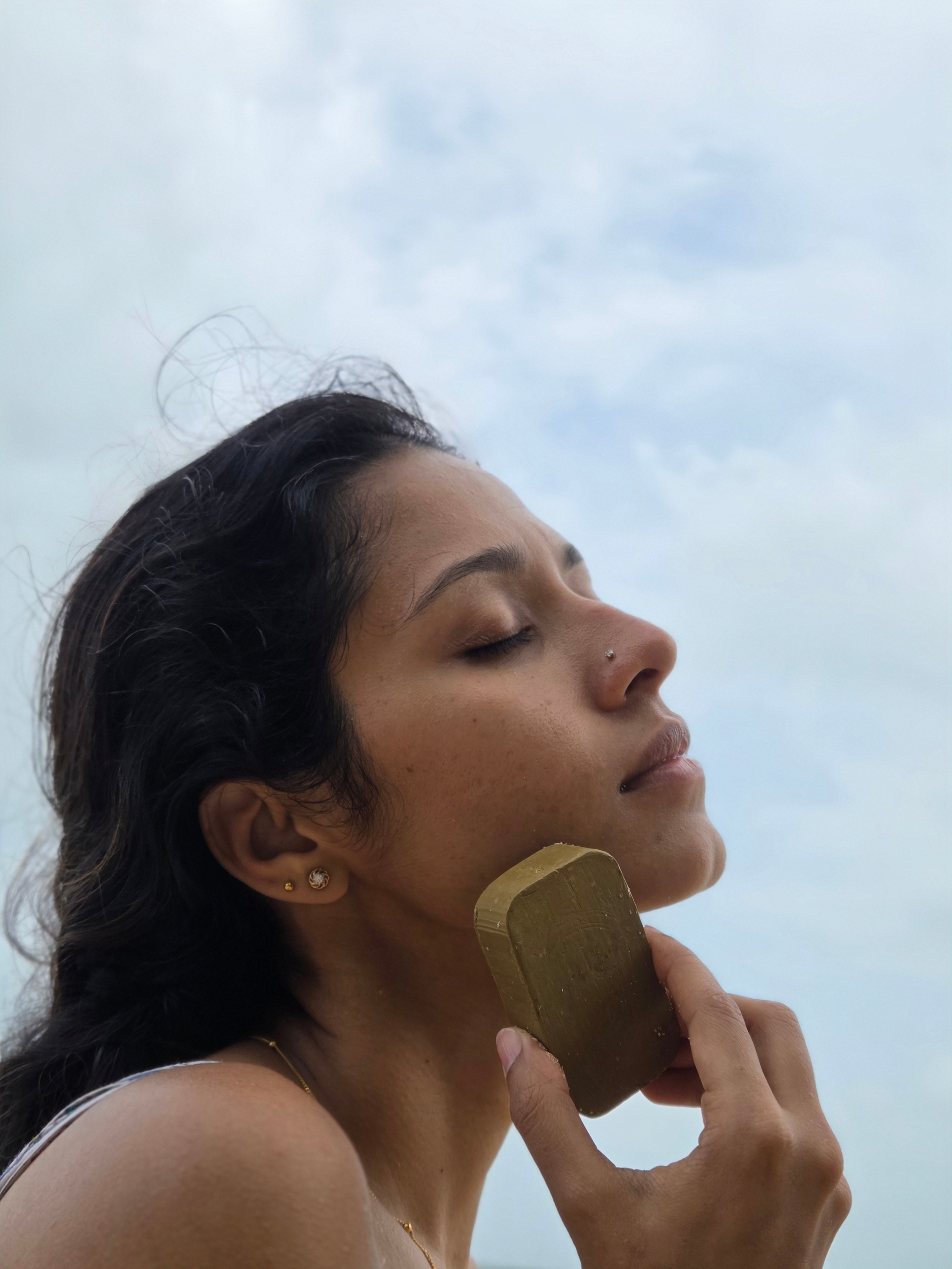 Snaan Bar (Shipping worldwide)